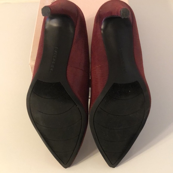 Bandolino Dark Red Heels - Picture 6 of 8